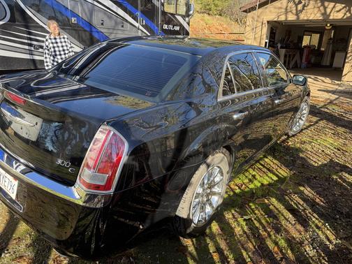 2013 Chrysler 300C Base