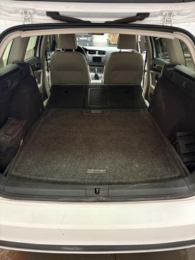 2017 Volkswagen Golf Alltrack TSI S