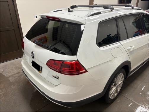 2017 Volkswagen Golf Alltrack TSI S