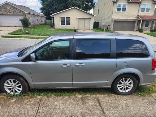 Gray 2019 Dodge Grand Caravan GT