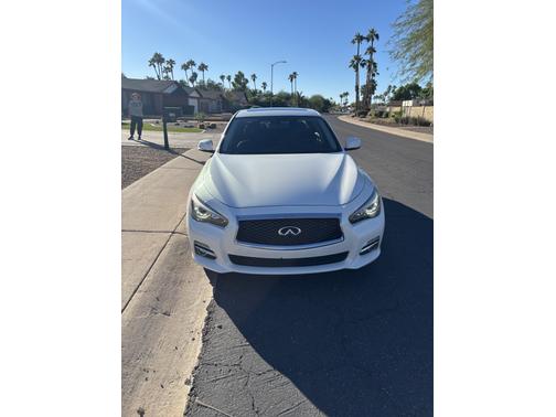 2015 INFINITI Q50 Premium