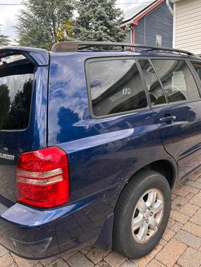 Blue 2003 Toyota Highlander Limited