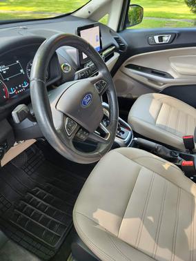 Silver 2021 Ford EcoSport Titanium