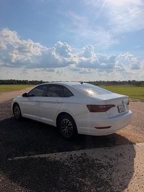 White 2019 Volkswagen Jetta 1.4T S