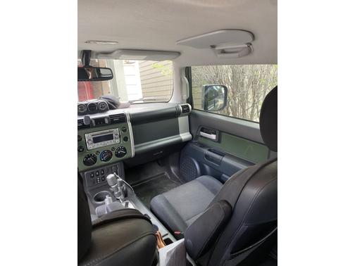 2014 Toyota FJ Cruiser Base