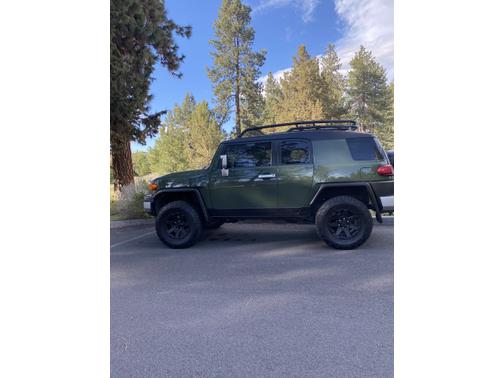 2014 Toyota FJ Cruiser Base