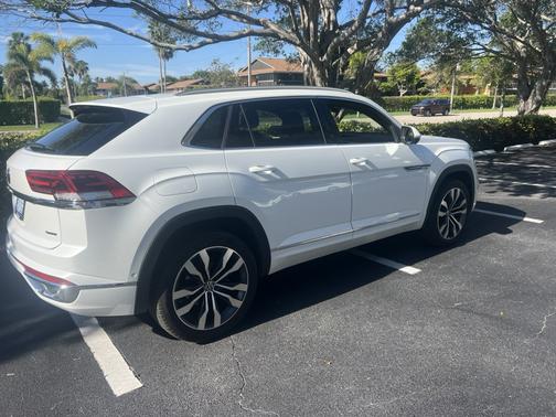 2023 Volkswagen Atlas Cross Sport 3.6L V6 SEL Premium R-Line