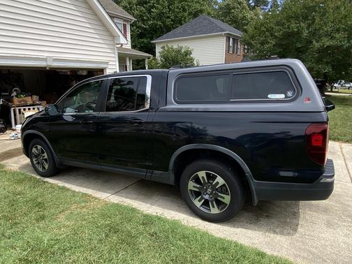 Black 2018 Honda Ridgeline RTL