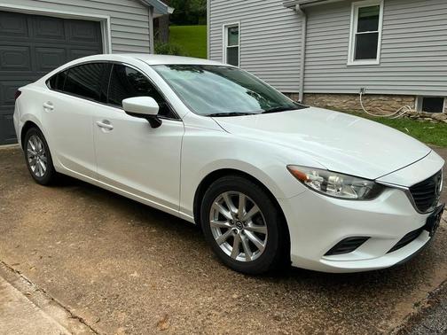 White 2017 Mazda Mazda6 Sport