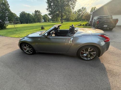 Gray 2017 Nissan 370Z Touring Sport