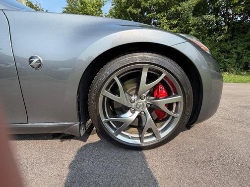 Gray 2017 Nissan 370Z Touring Sport