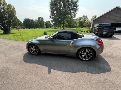 Gray 2017 Nissan 370Z Touring Sport