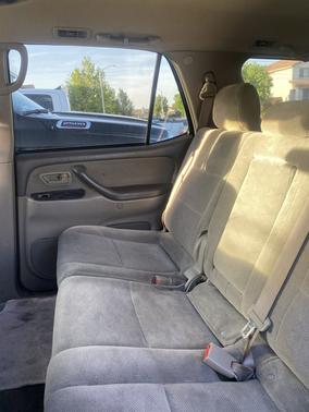 Gray 2005 Toyota Sequoia SR5