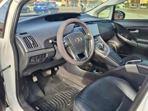 2015 Toyota Prius Persona Series Special Edition