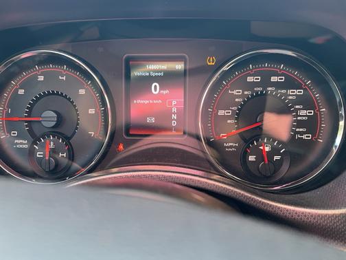 2014 Dodge Charger SE