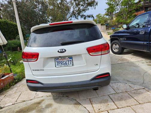 2016 Kia Sorento LX