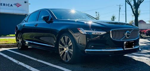 Black 2021 Volvo S90 T6 Inscription