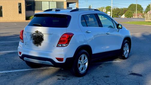 White 2017 Chevrolet Trax LT