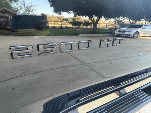 Photo 5 of 15 of 2020 Chevrolet Silverado 2500 Custom