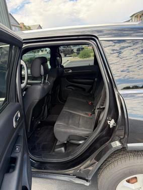 Black 2016 Jeep Grand Cherokee Laredo