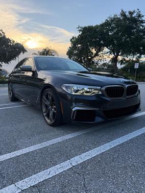Gray 2019 BMW M550 i xDrive