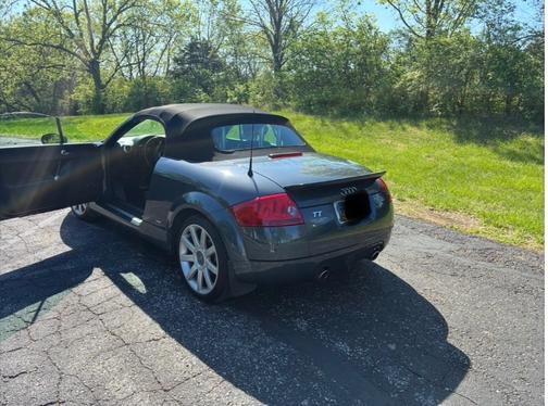 Gray 2005 Audi TT 3.2L