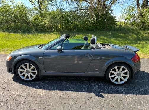 Gray 2005 Audi TT 3.2L
