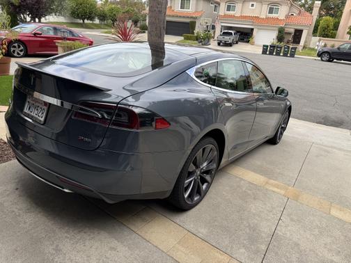 2012 Tesla Model S Performance