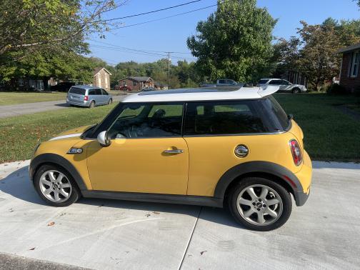 2007 MINI Cooper S Base