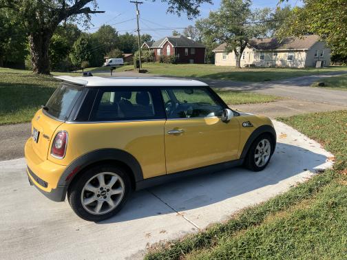 2007 MINI Cooper S Base