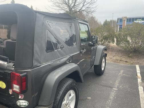 2017 Jeep Wrangler Sport