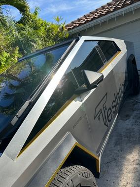 2024 Tesla Cybertruck Cyberbeast