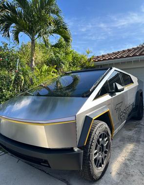 2024 Tesla Cybertruck Cyberbeast