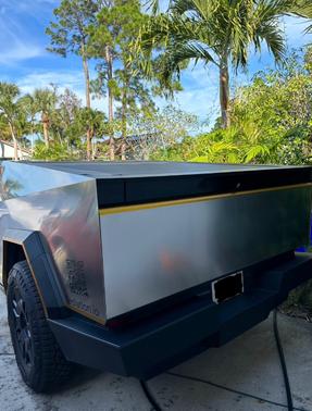 2024 Tesla Cybertruck Cyberbeast