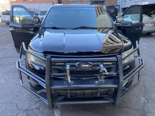 Black 2016 Ford Utility Police Interceptor Base