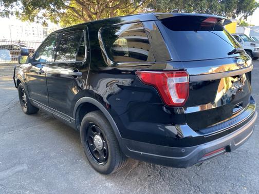 Black 2016 Ford Utility Police Interceptor Base