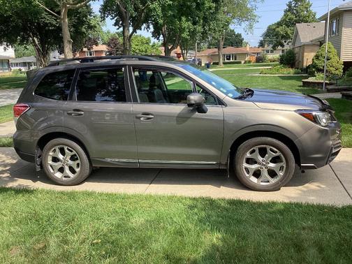 Beige 2018 Subaru Forester 2.5i Touring
