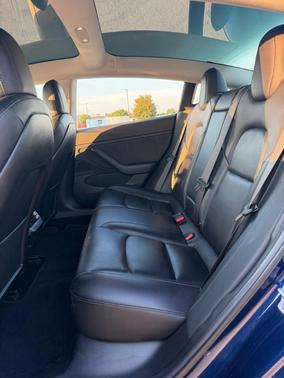 Blue 2018 Tesla Model 3 Performance