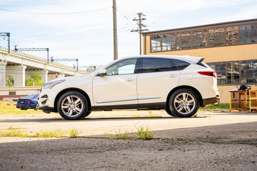 White 2019 Acura RDX Advance Package