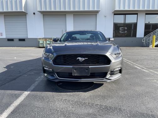 2017 Ford Mustang V6