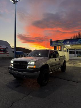 2004 Chevrolet Silverado 2500 LT H/D Crew Cab