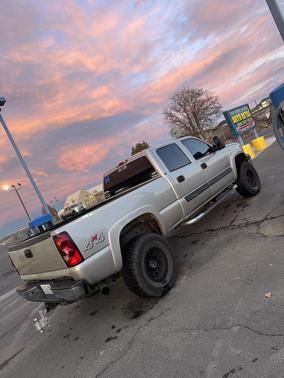 2004 Chevrolet Silverado 2500 LT H/D Crew Cab