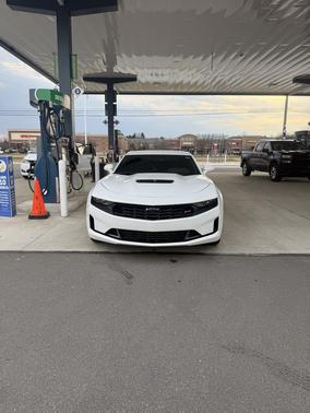 White 2022 Chevrolet Camaro LT1