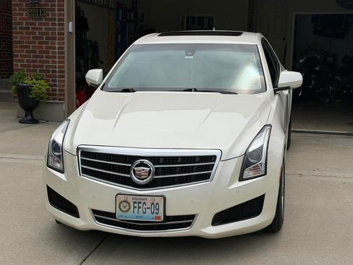 White 2014 Cadillac ATS 2.0L Turbo Luxury