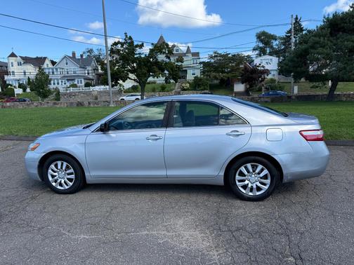 Silver 2007 Toyota Camry LE