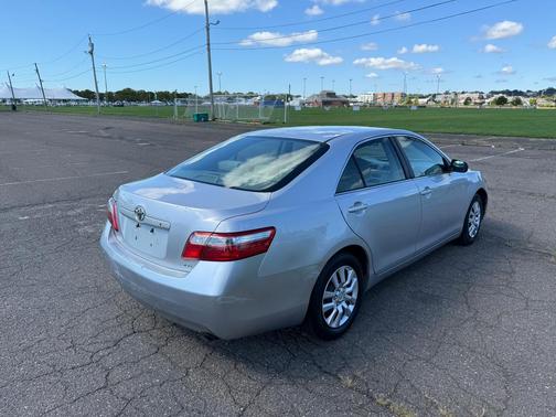 Silver 2007 Toyota Camry LE