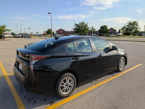 2016 Toyota Prius Four Touring