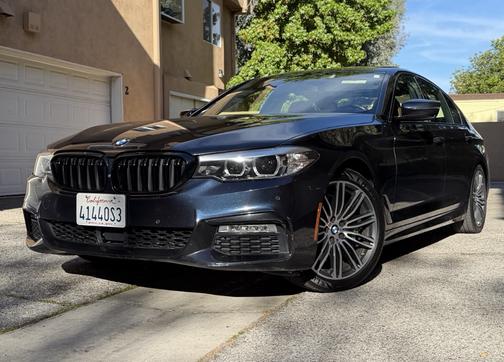 Blue 2017 BMW 530 i