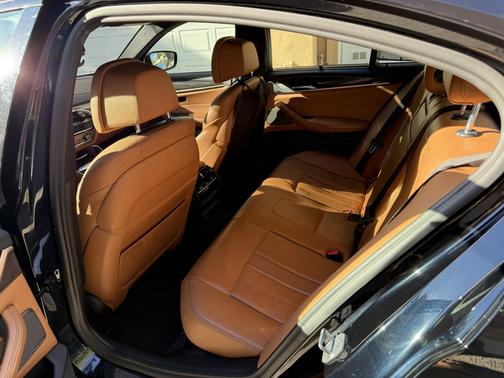 Blue 2017 BMW 530 i