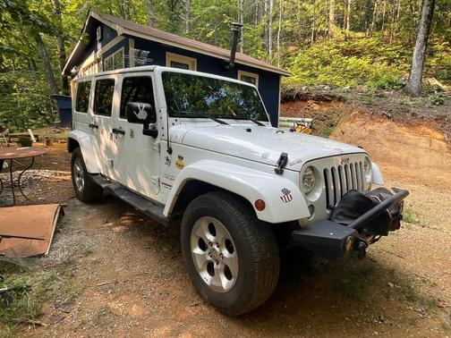 White 2015 Jeep Wrangler Unlimited Sahara